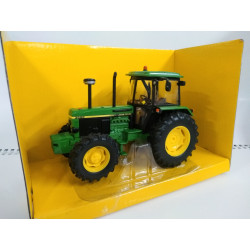 TRACTEUR JOHN DEERE 3650 42904 BRITAINS 1/32