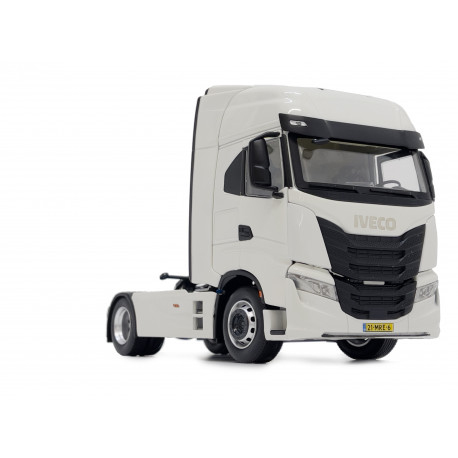 Camion miniature IVECO S-Way 4x2 BLANC M2231-01