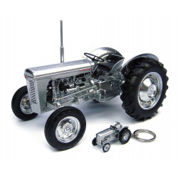 FERGUSON TO 35 Chromé UH4862 UNIVERSAL HOBBIES 1/16