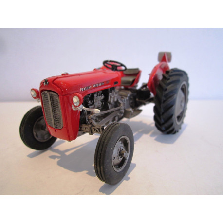 TRACTOYS 1/32 MASSEY FERGUSON 35 FE002